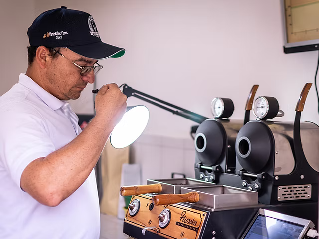Colombia Sudán Rumé 90,75 SCA Café de Competición de Wilton Benítez